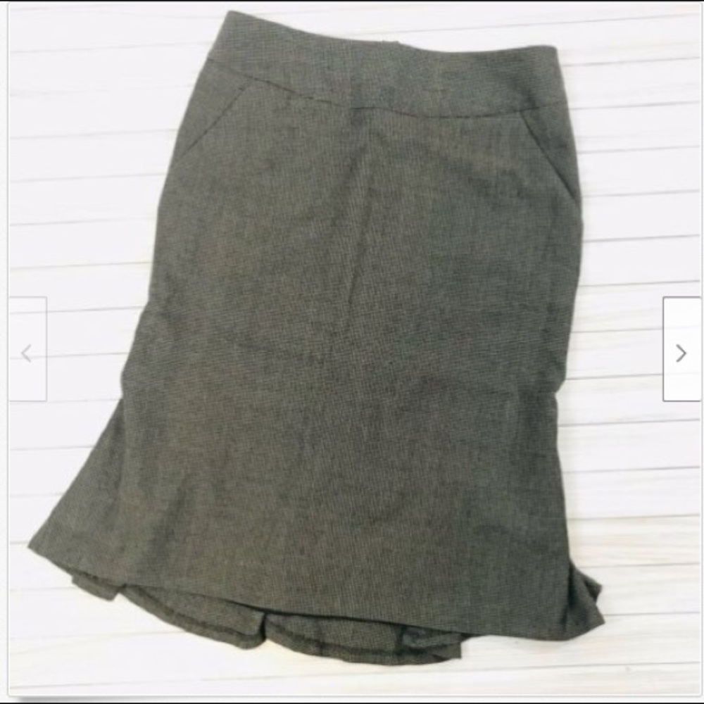 Banana Republic wool skirt houndstooth